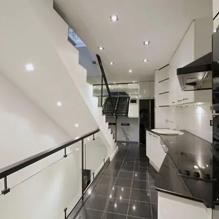 Center Le Marais By Studio Prestige *