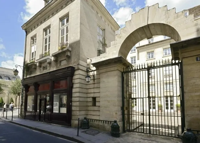 Center Le Marais By Studio Prestige Paris